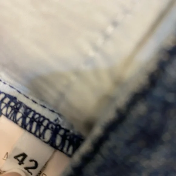 Balmain PARIS, Women’s jean pant size 42, US Women’s size 10, 11, no tears.